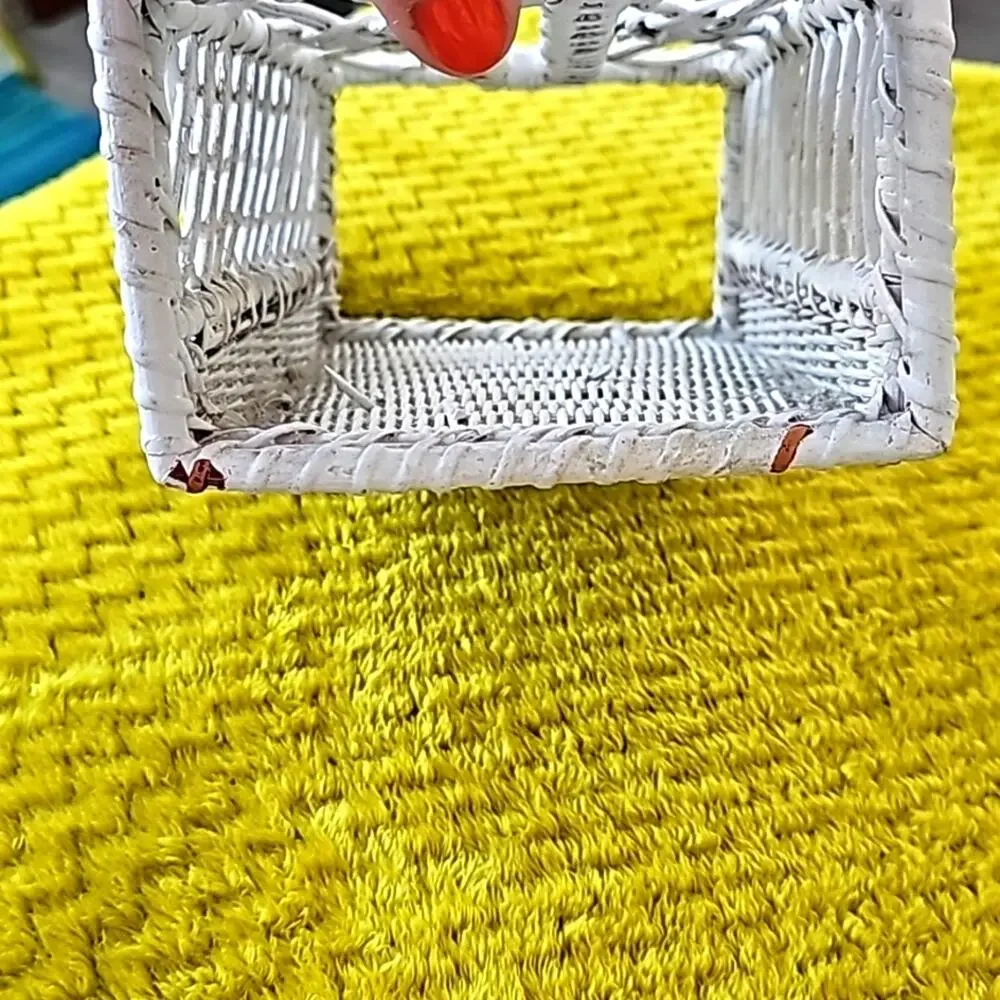 Vintage Rattan Wicker White Tissue Box Holder Home Decor Coastal 10